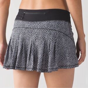 Lululemon Circuit Breaker Skort-Frozen fizz white/black